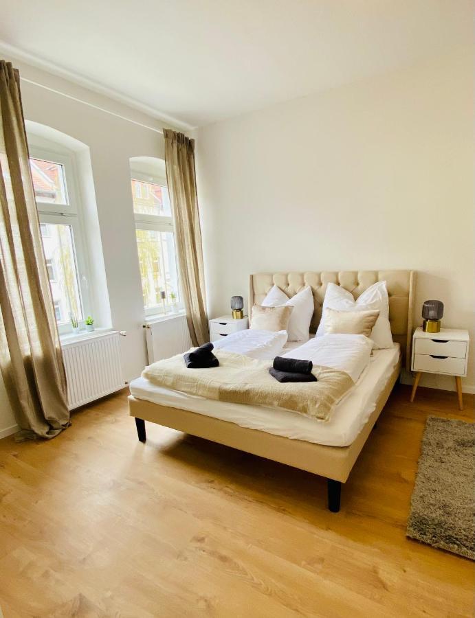 ארפורט Stilvolles Apartment In Zentraler Lage - Smart-Tv, Queensize-Bett, Altbaustil, Kueche In City-Naehe מראה חיצוני תמונה